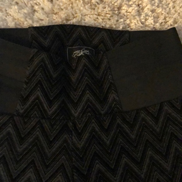 Black and gray Pants - Picture 2 of 3